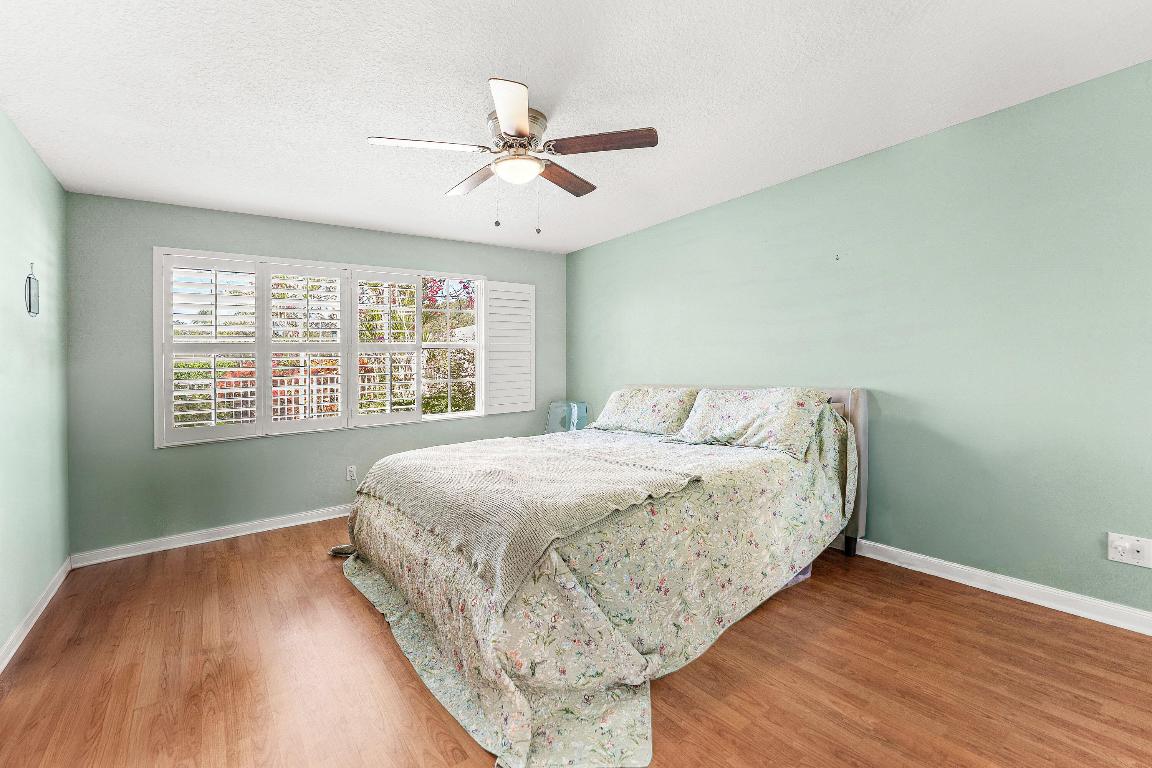 RIVERWALK 4 - Residential