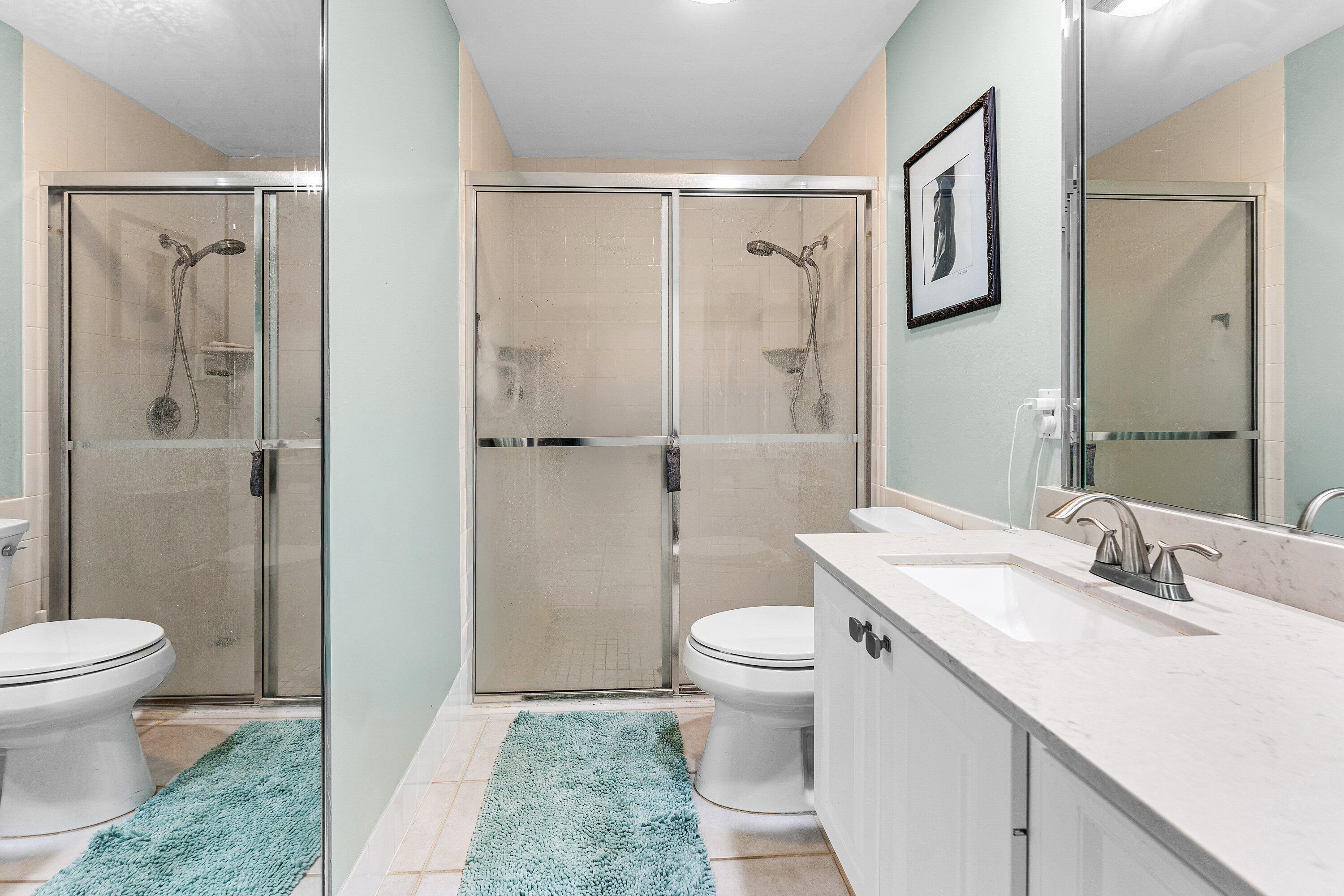 RIVERWALK 4 - Residential