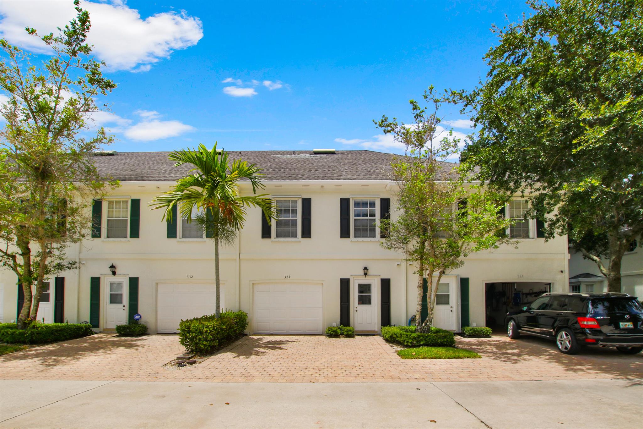 Welcome home to 334 Legare Court, a charming 3-bedroom 2.5-bath townhome in the heart of Abacoa! From the moment you walk up to the front door you are greeted by a park-like setting, a sidewalk lined by mature oaks and golf course views. This light and bright home features an updated kitchen with stainless steel appliances, granite countertops, and wood look tile flooring throughout the entire downstairs. The upstairs features a master bedroom with its own full bath & golf course views. Two additional bedrooms and a full bathroom are found upstairs. Enjoy the tranquil Charleston Court community pool and an abundance of green-areas and walking paths throughout Abacoa. Located a few blocks from Roger Dean baseball stadium, prime shopping and dining in downtown Abacoa, Scripps,