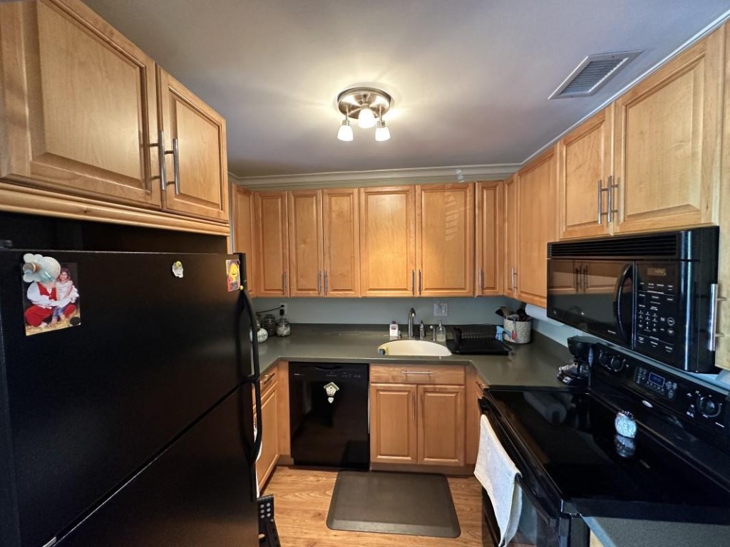 GOLDEN ISLES CONDO - Residential