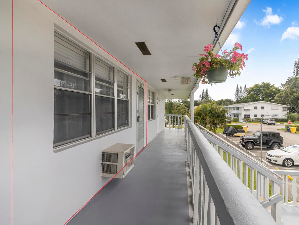 View photos, virtual tours, details... 67 Sussex C 67