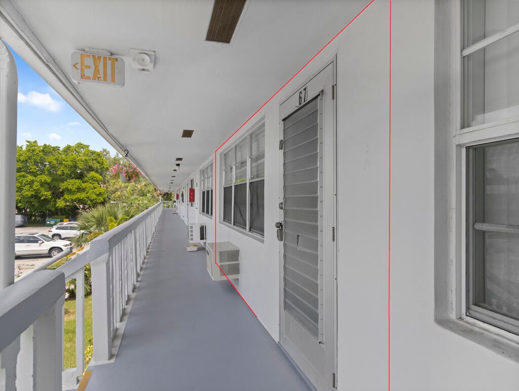 View photos, virtual tours, details... 67 Sussex C 67