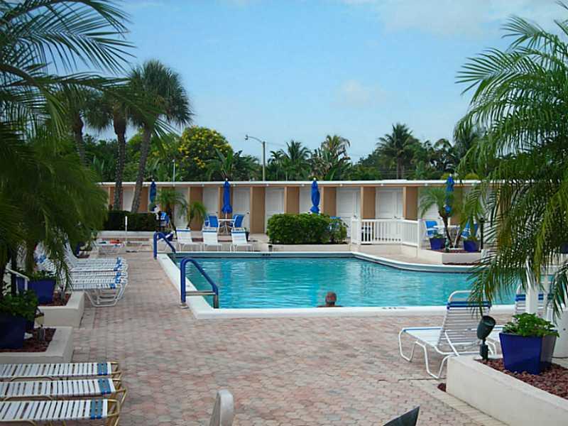 IMPERIAL POINT COLONNADES - Residential