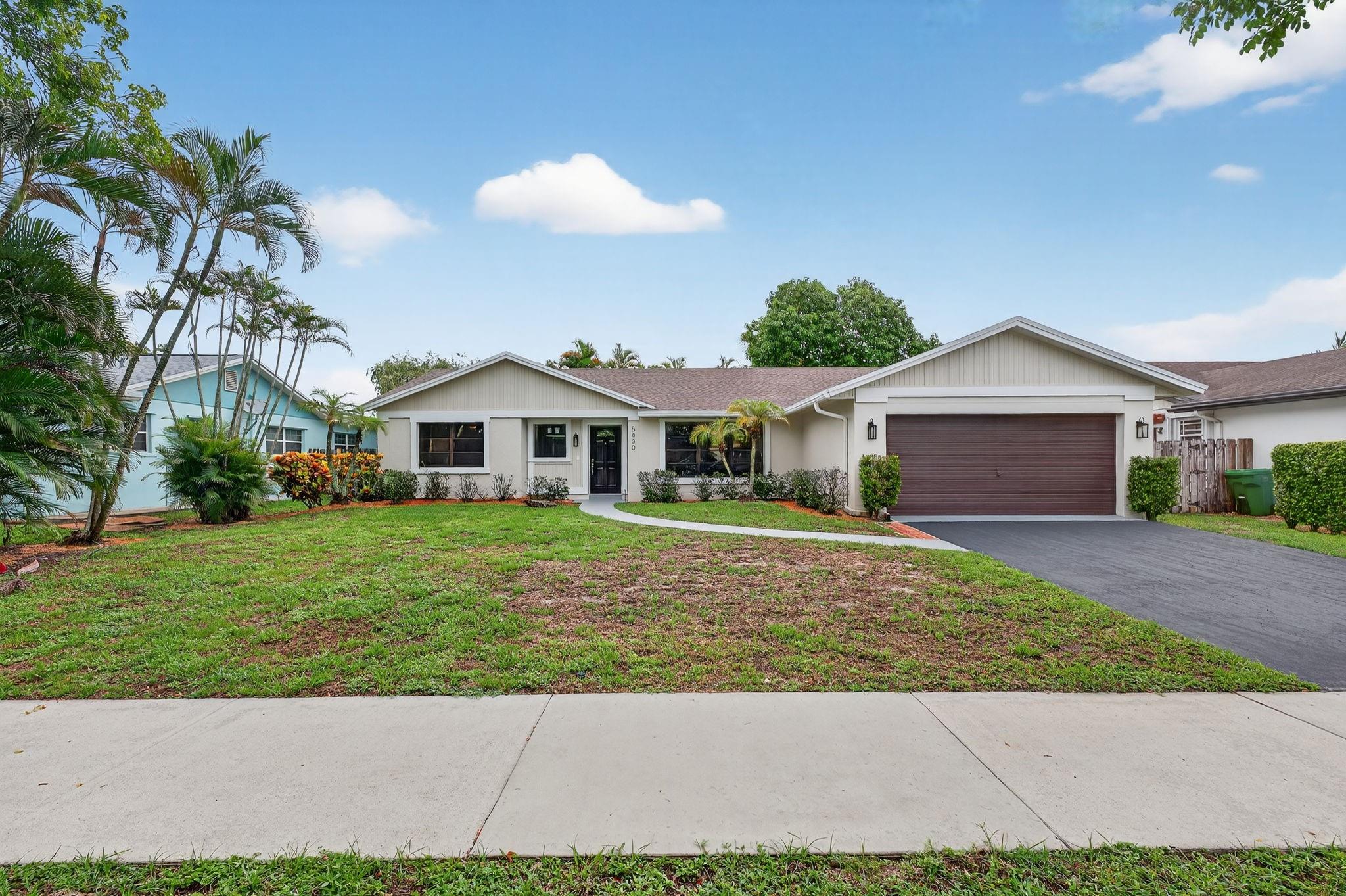 Desireable location in Cooper City, quiet neighborhood. Move in condition home, filled with natural light and inviting floorplan. Neighborhood offers very good schools and amenities. Located close to shopping, employment and good access to major roads for commuting. Has a generous lot and backyard. Seller is in the process of replacing the roof.