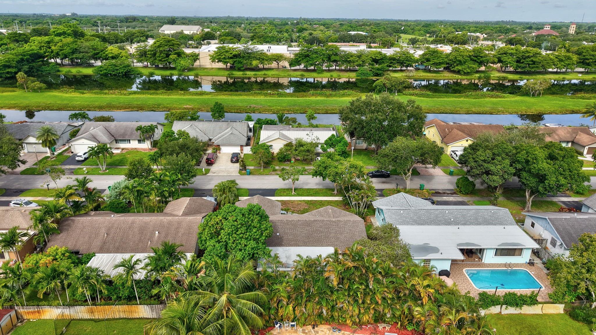 Flamingo Gardens-Black Ol - Residential