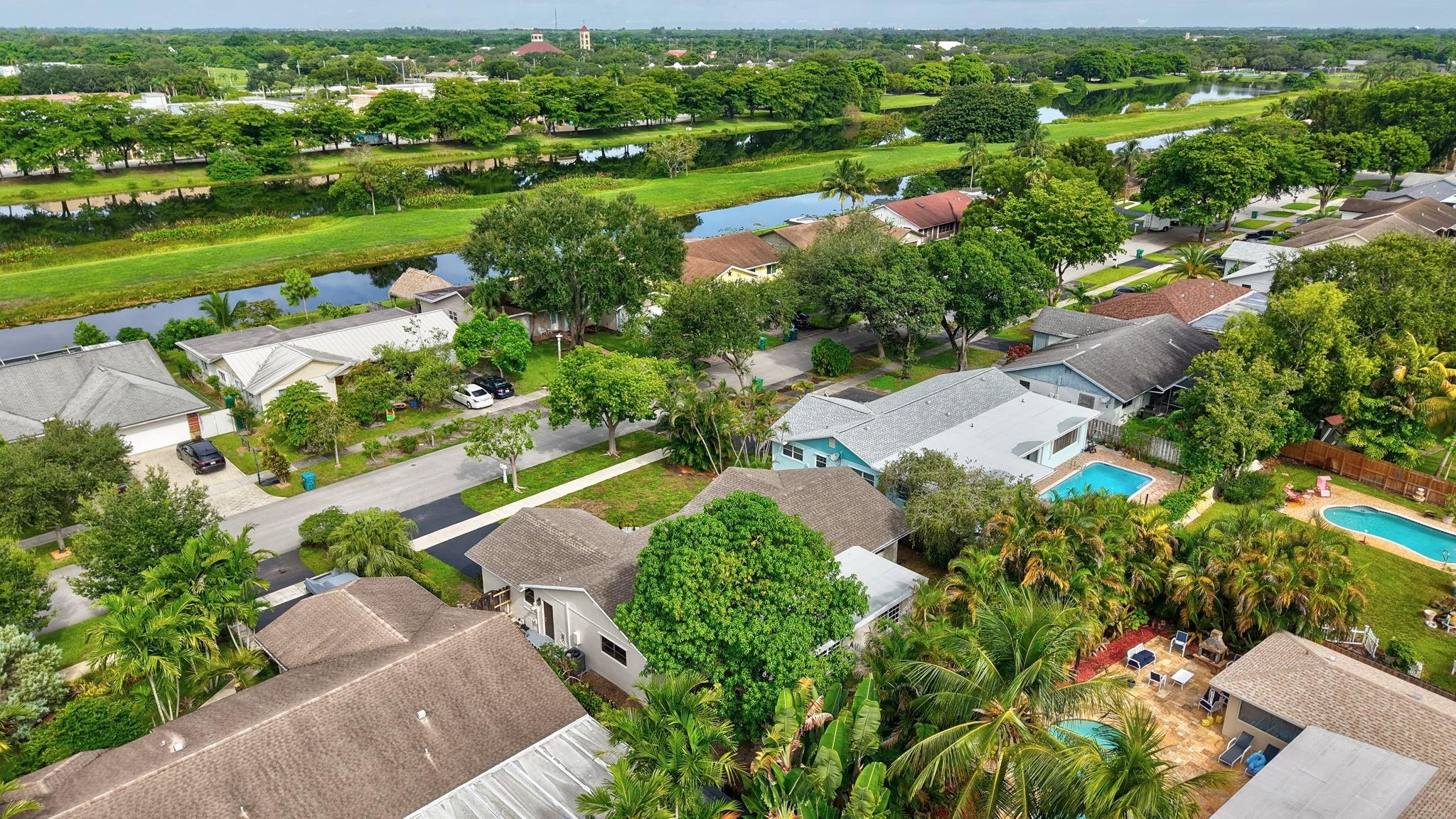 Flamingo Gardens-Black Ol - Residential