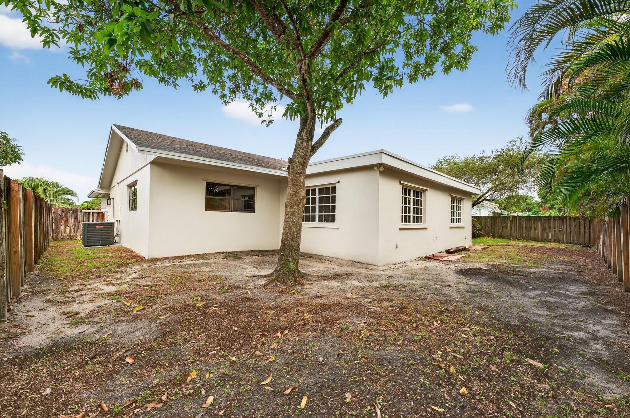 Flamingo Gardens-Black Ol - Residential