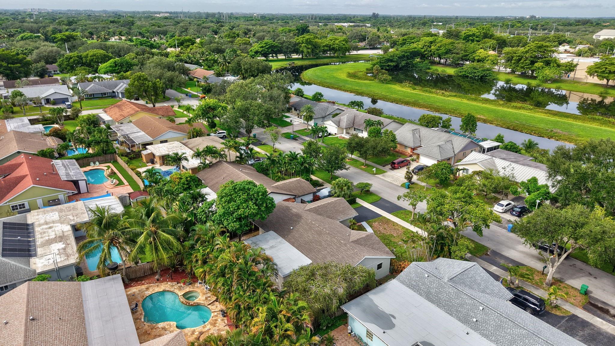 Flamingo Gardens-Black Ol - Residential
