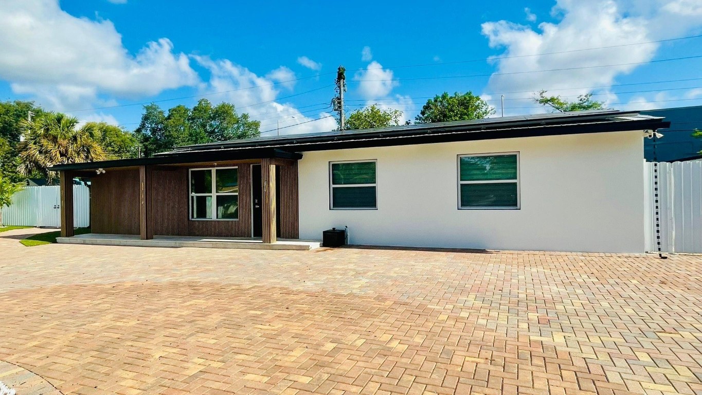 STADIUM PARK RESUB OF BLK - Residential Lease