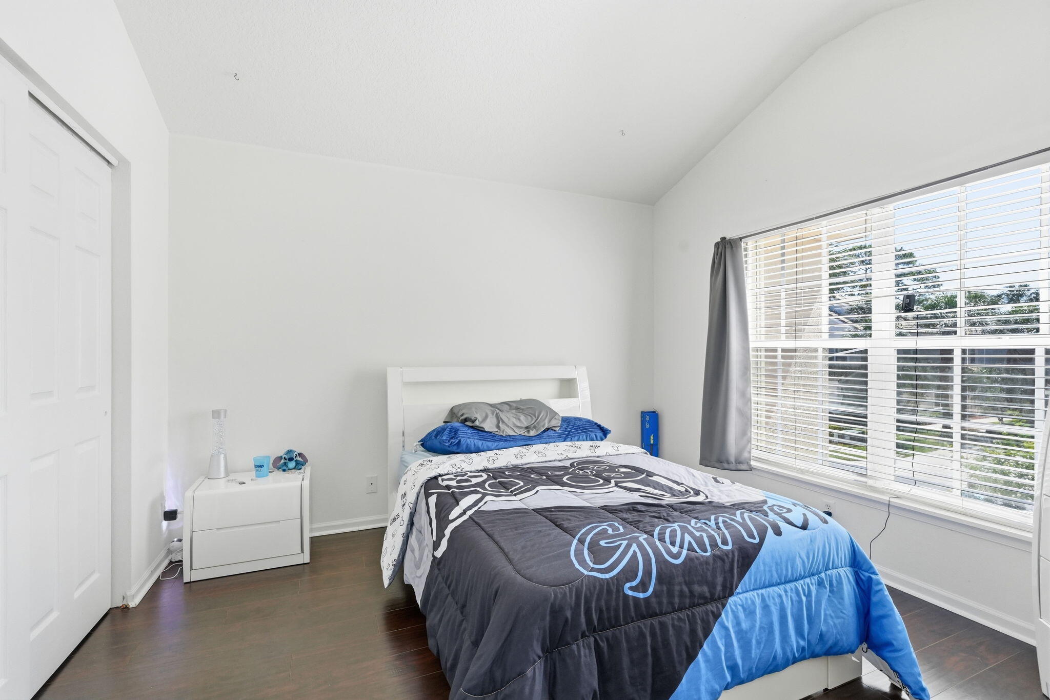 PINE LAKE - Residential
