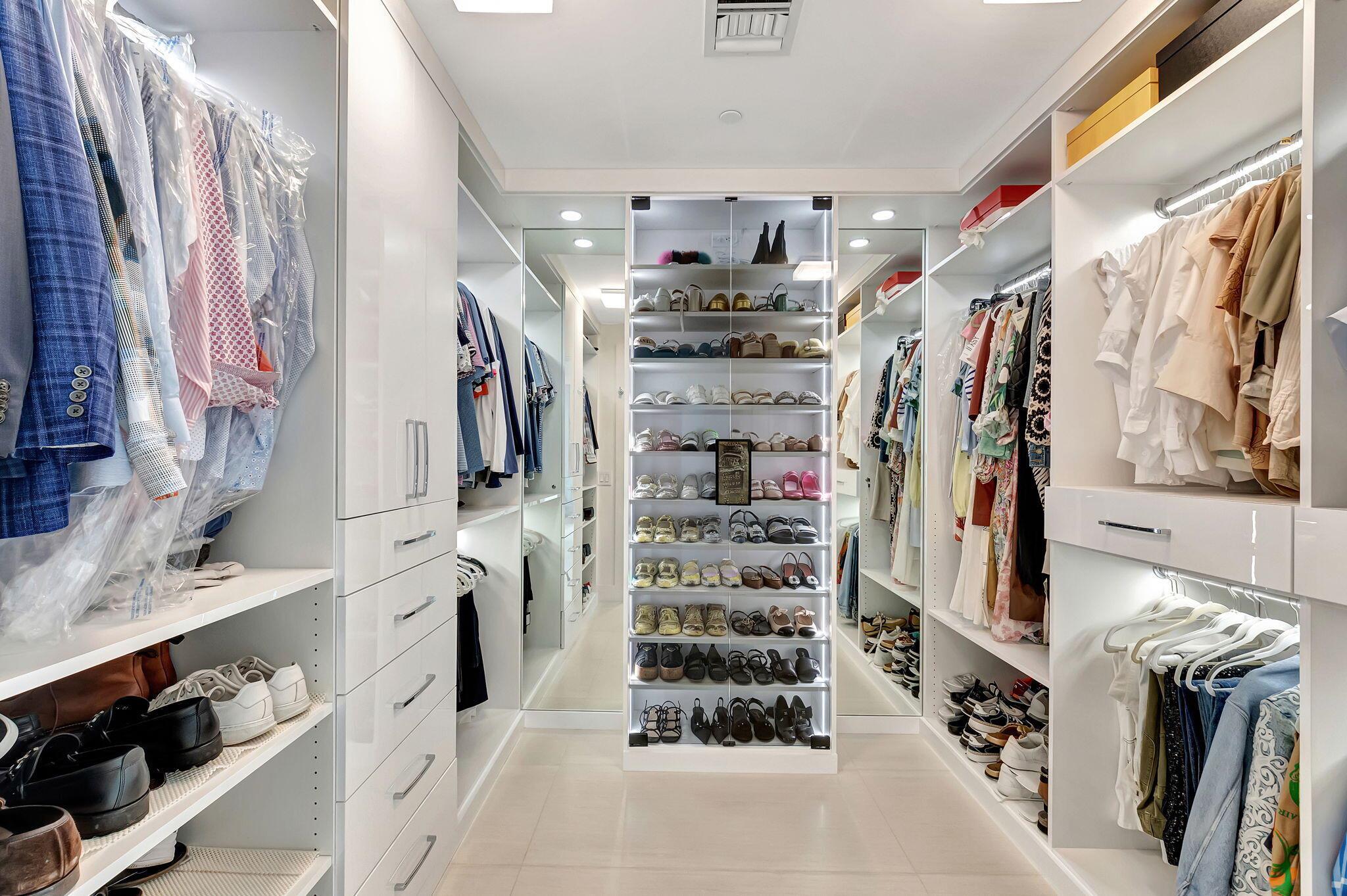 AKOYA BOCA WEST - Residential