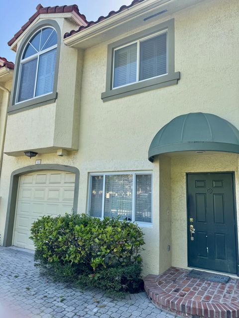 103 NE 14th Avenue 5 Fort Lauderdale FL 33301