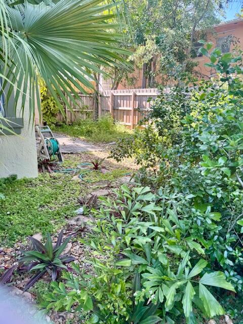 SAN MARCO TOWNHOMES 2 CONDO - Residential