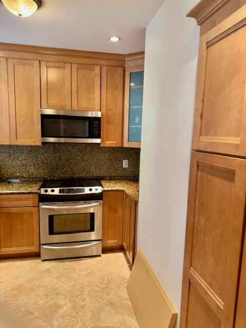 SAN MARCO TOWNHOMES 2 CONDO - Residential