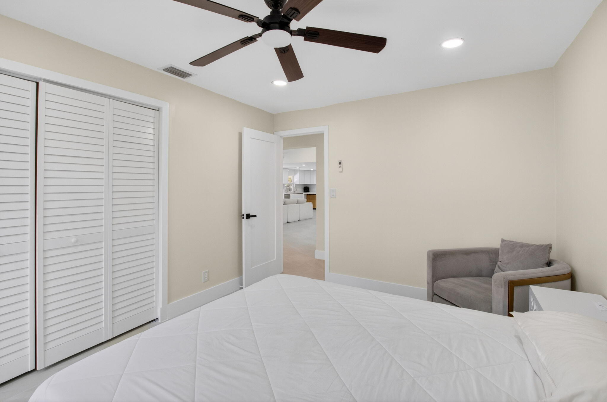 BOCA GREENS 2 - Residential