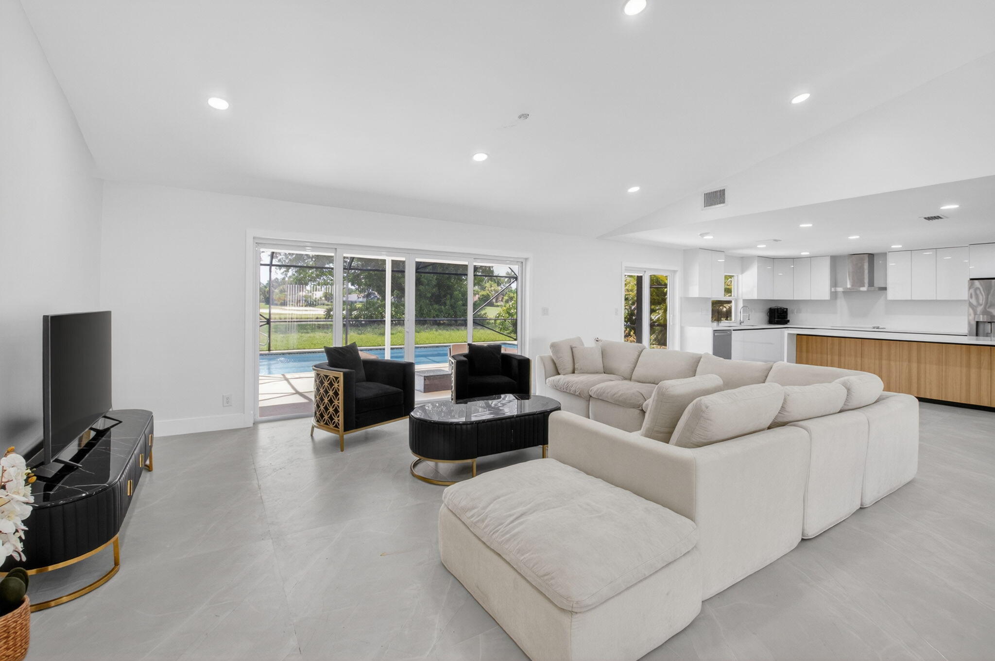 BOCA GREENS 2 - Residential
