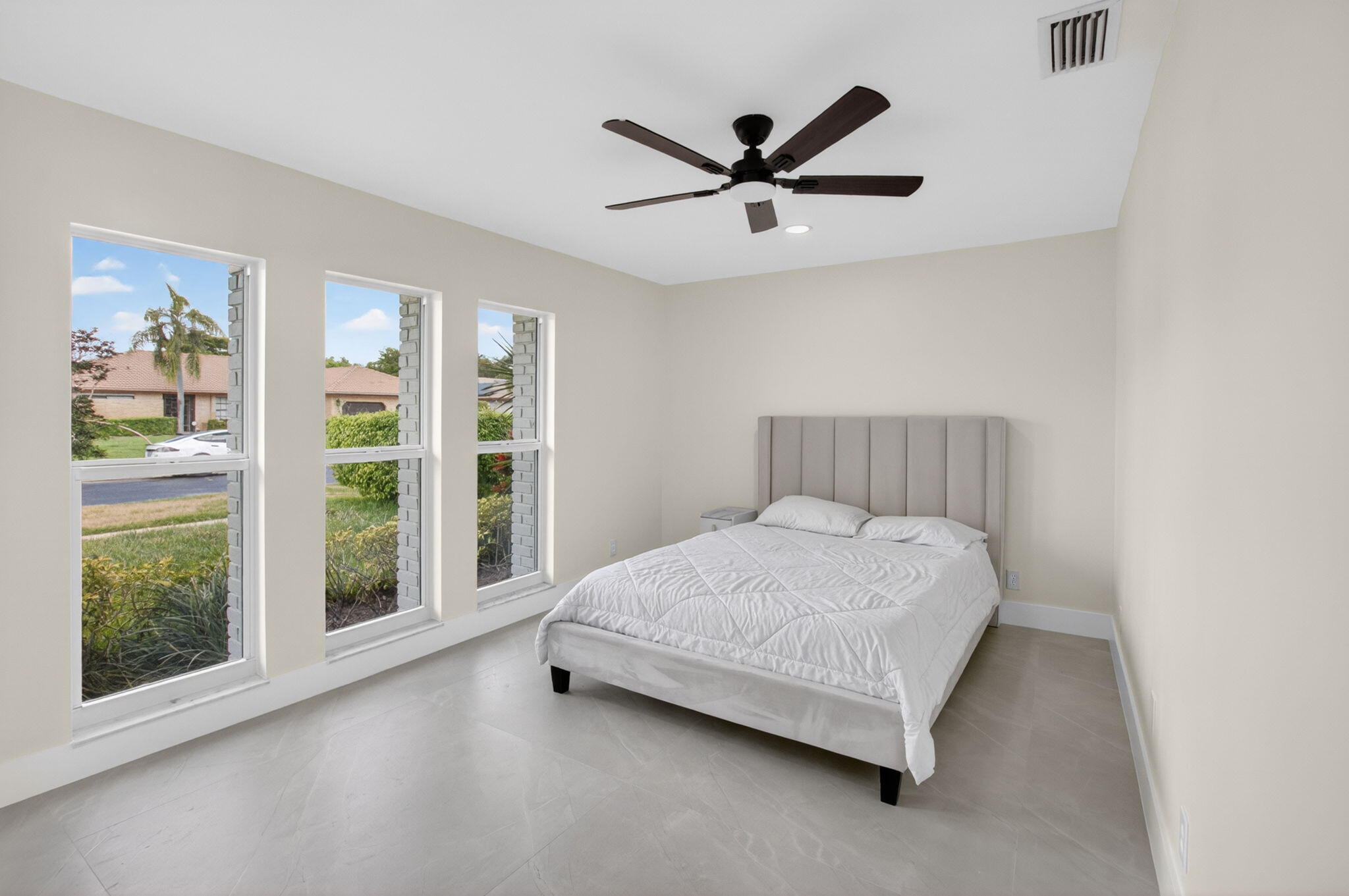 BOCA GREENS 2 - Residential
