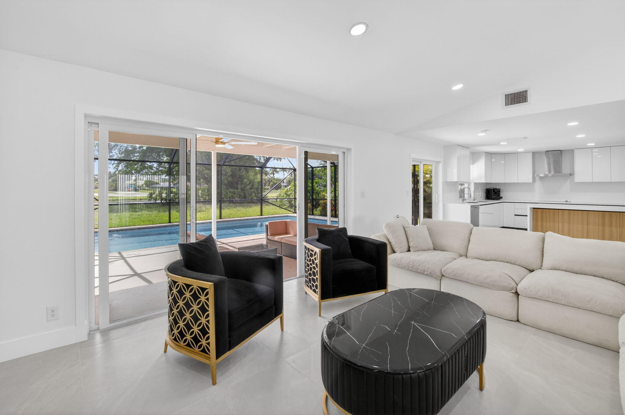 BOCA GREENS 2 - Residential