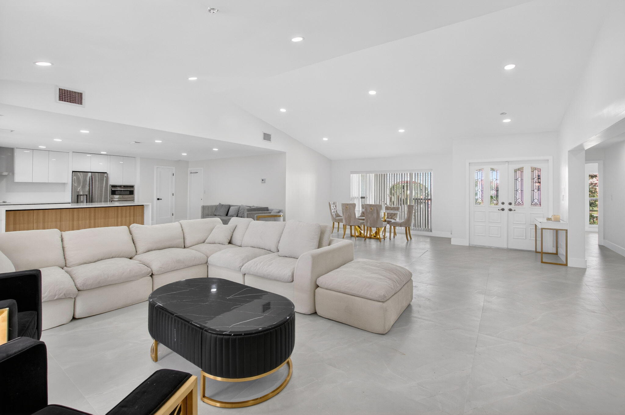 BOCA GREENS 2 - Residential