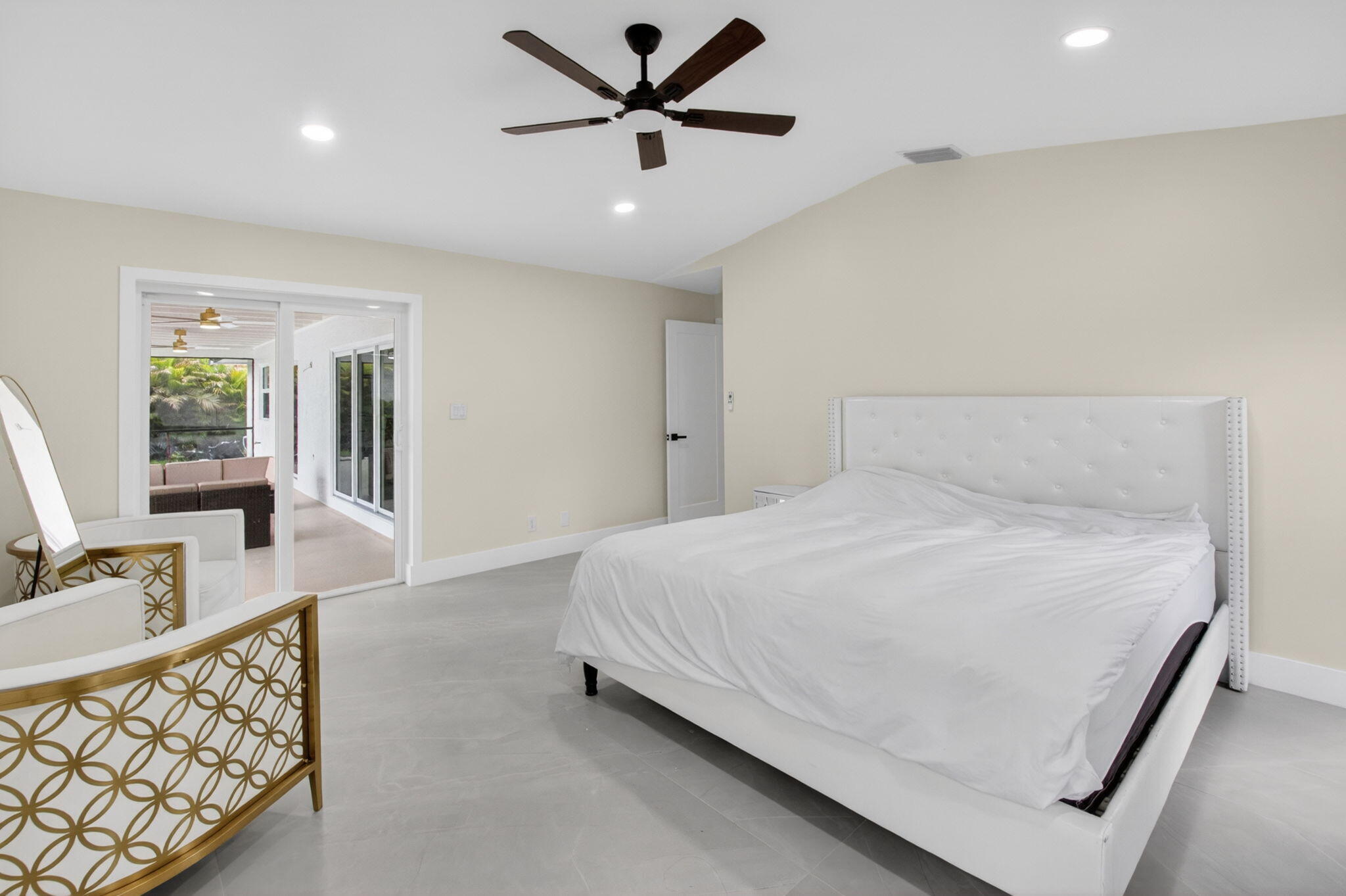 BOCA GREENS 2 - Residential