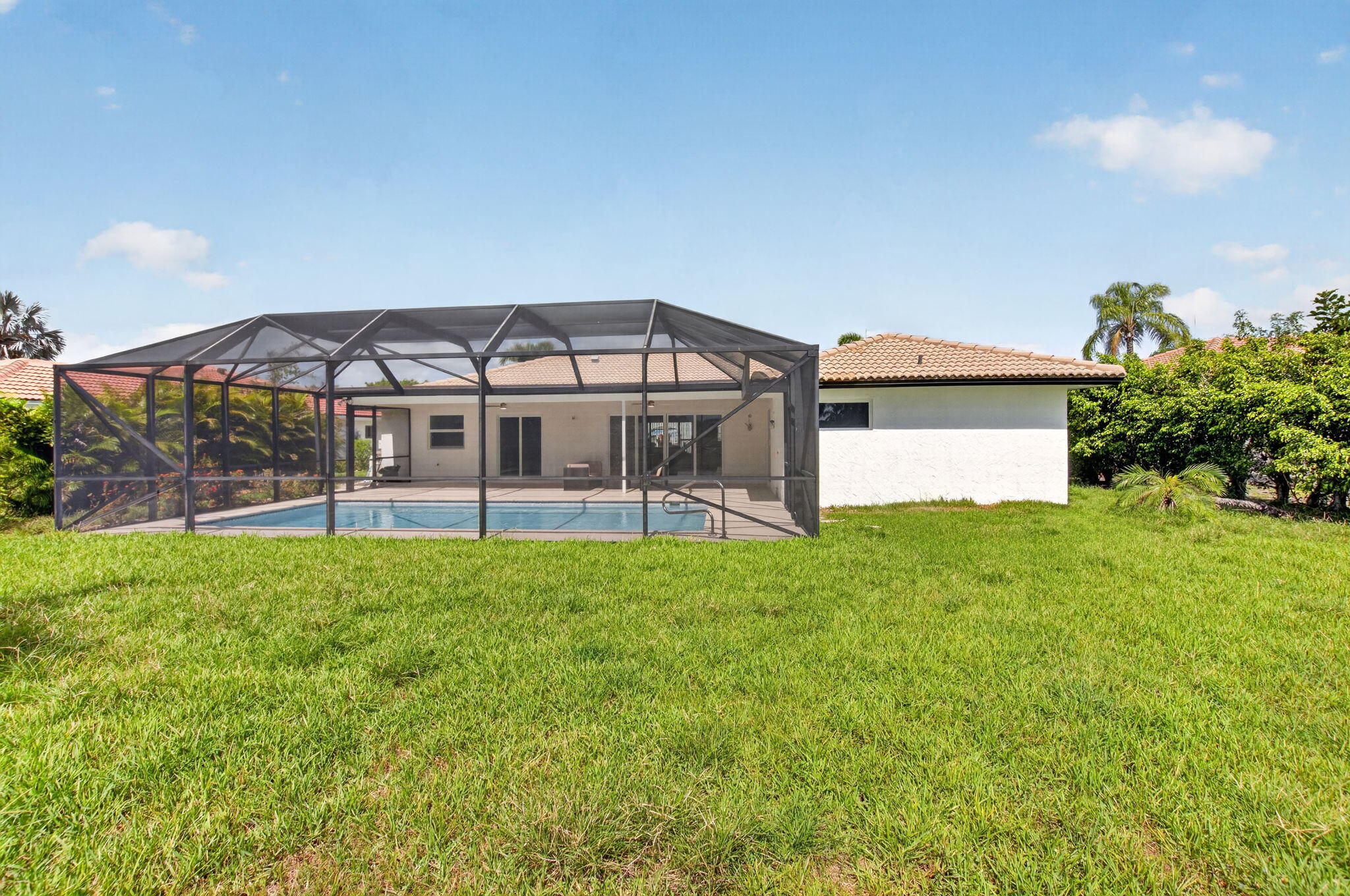 BOCA GREENS 2 - Residential