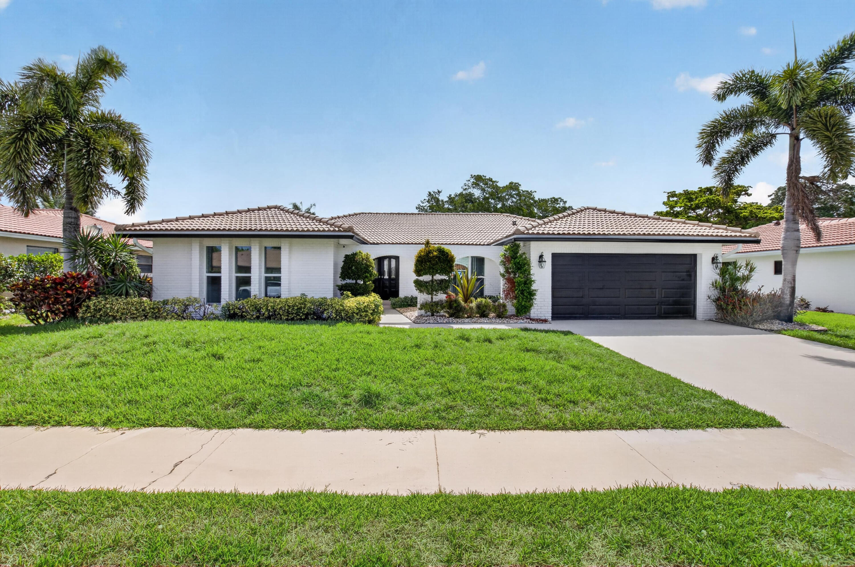 BOCA GREENS 2 - Residential