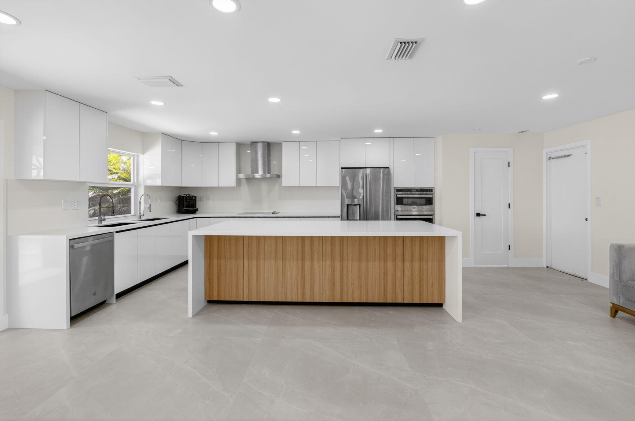 BOCA GREENS 2 - Residential