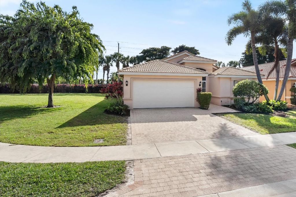 Photo of 6518 Via Trento, Delray Beach, FL 33446 (MLS # R11155138)