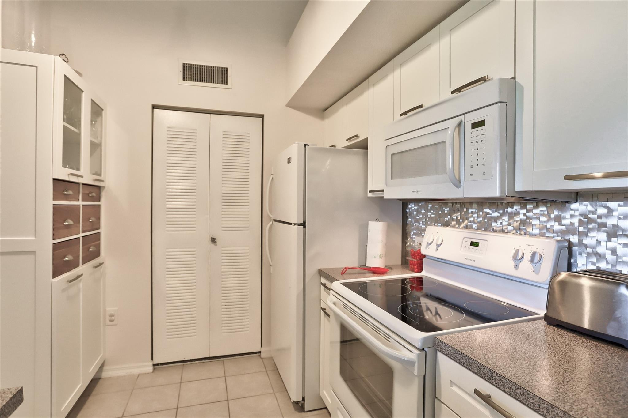 VILLA DEL SOL CONDO - Residential Lease