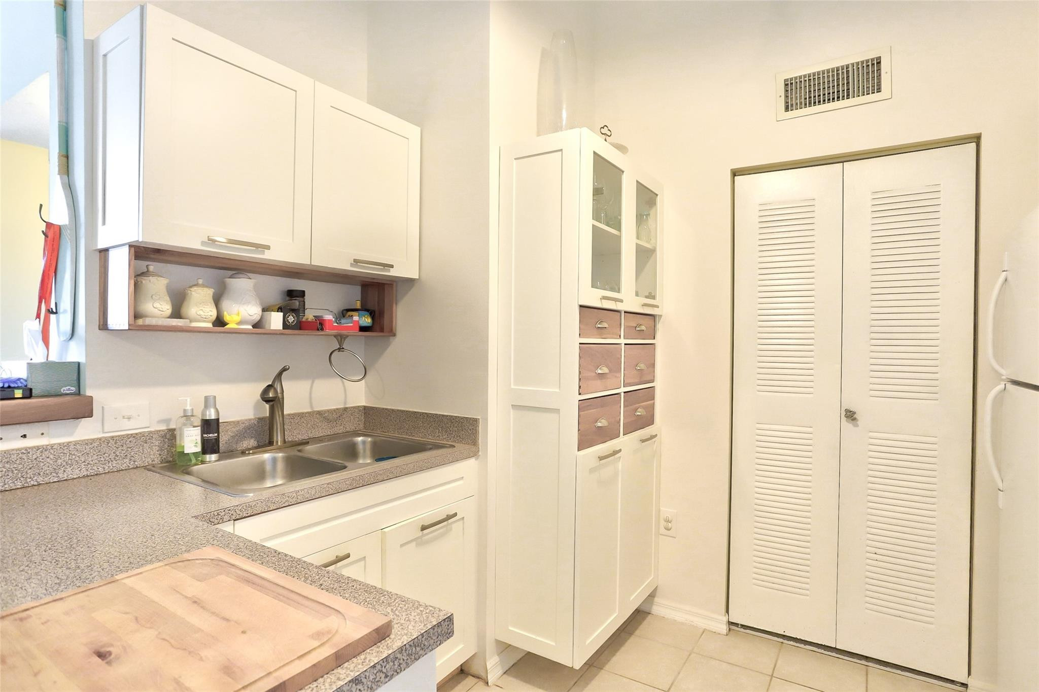 VILLA DEL SOL CONDO - Residential Lease