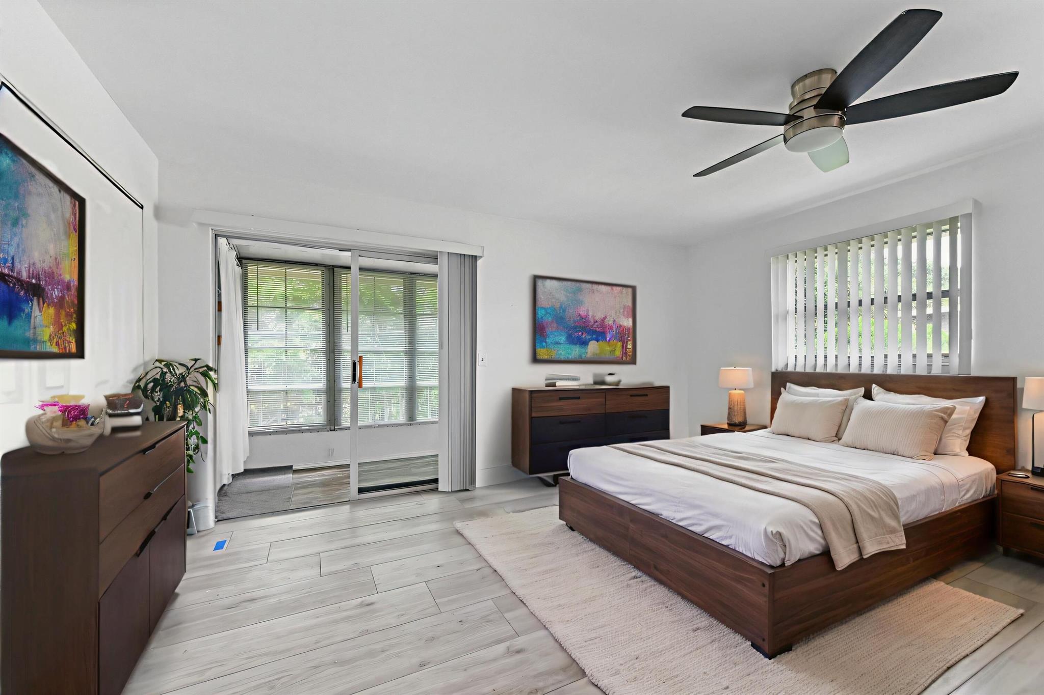 KINGS POINT - Residential