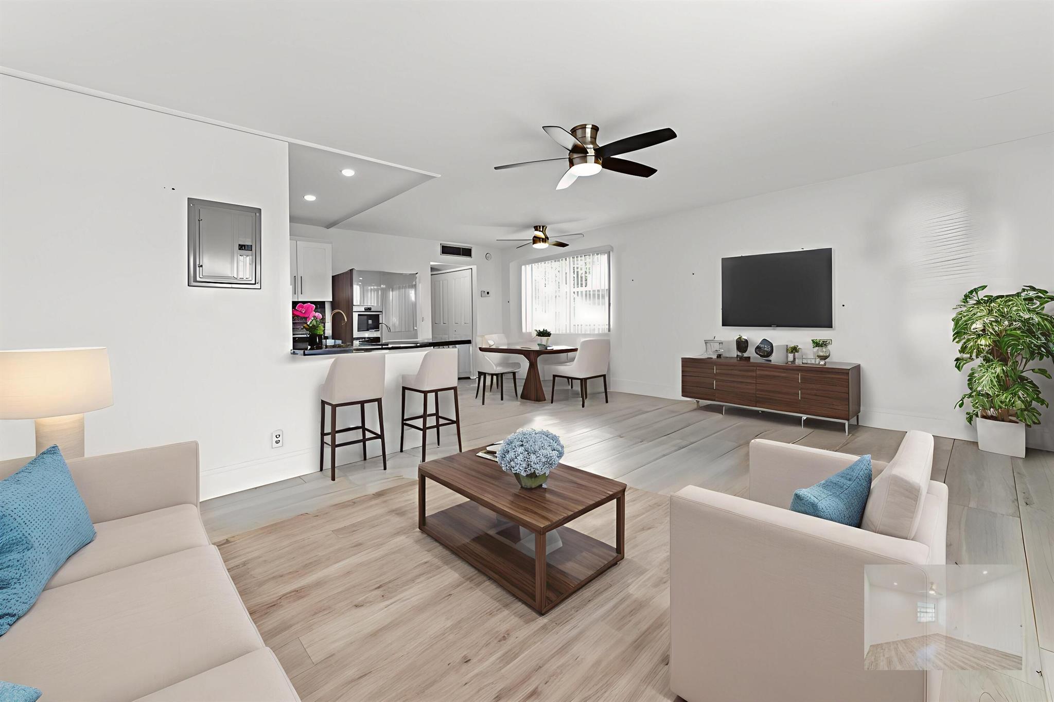 KINGS POINT - Residential