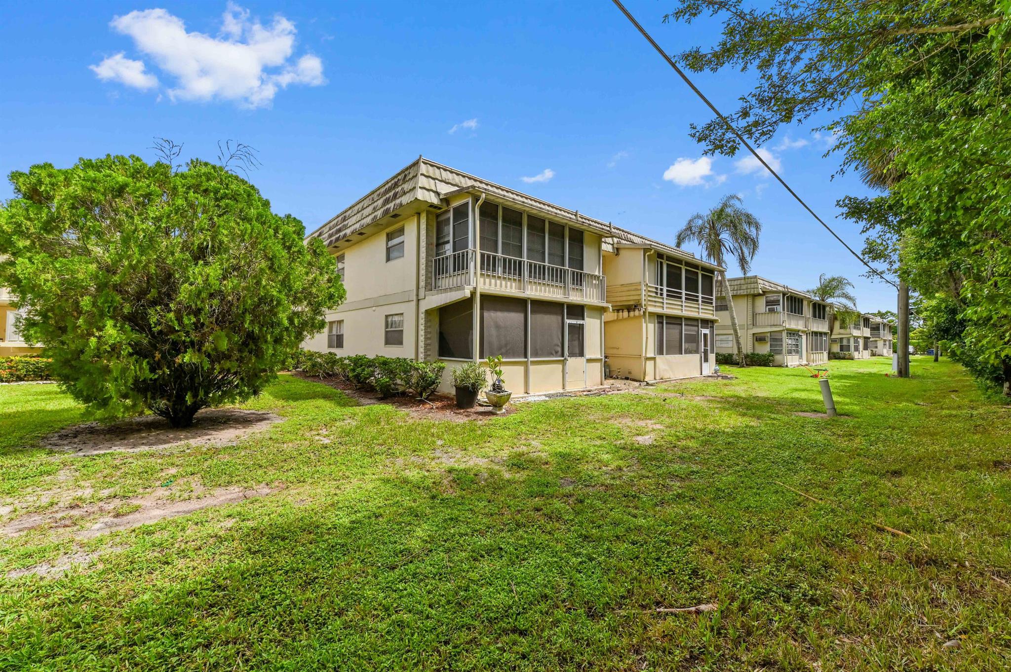 KINGS POINT - Residential