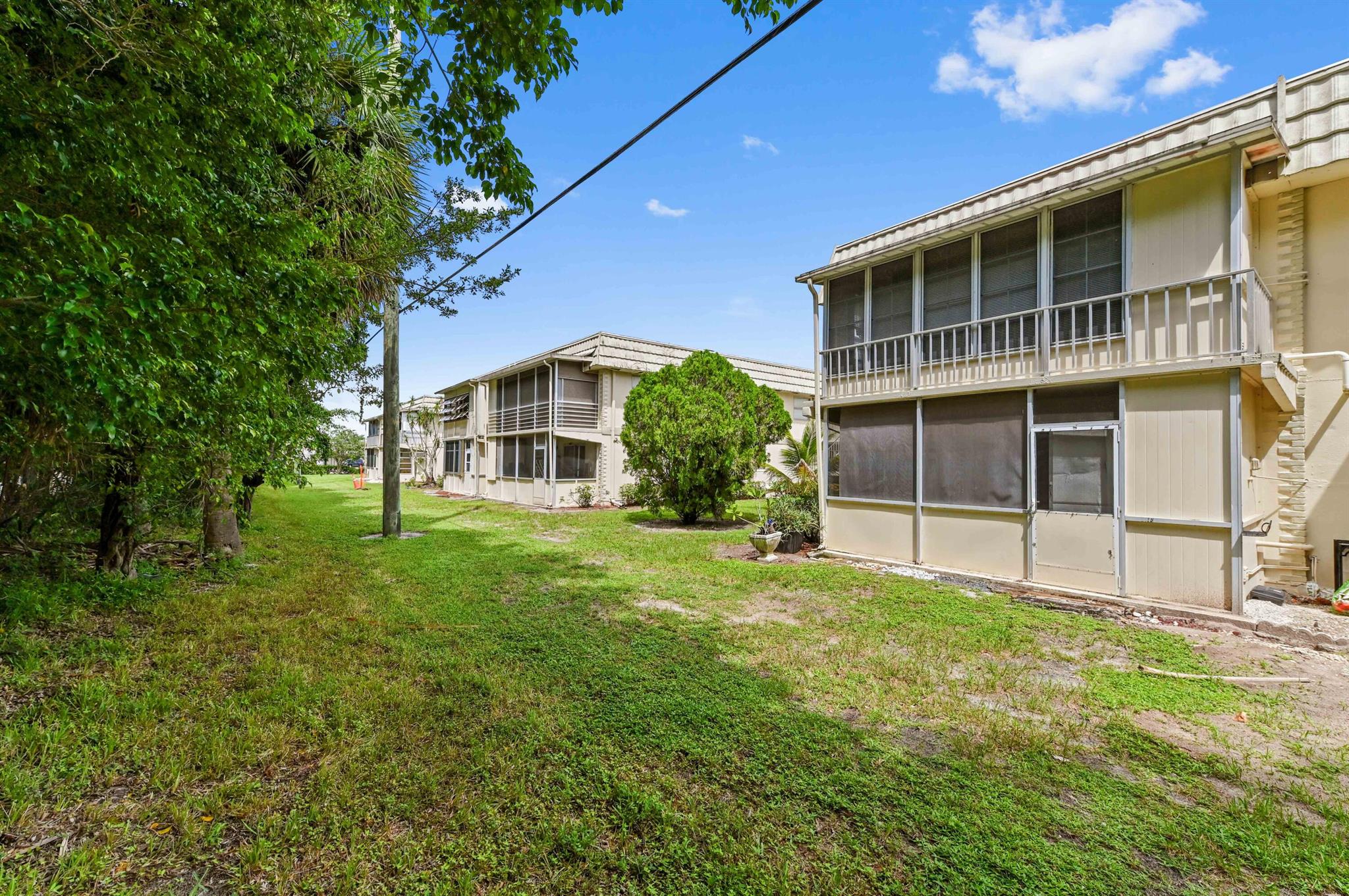 KINGS POINT - Residential