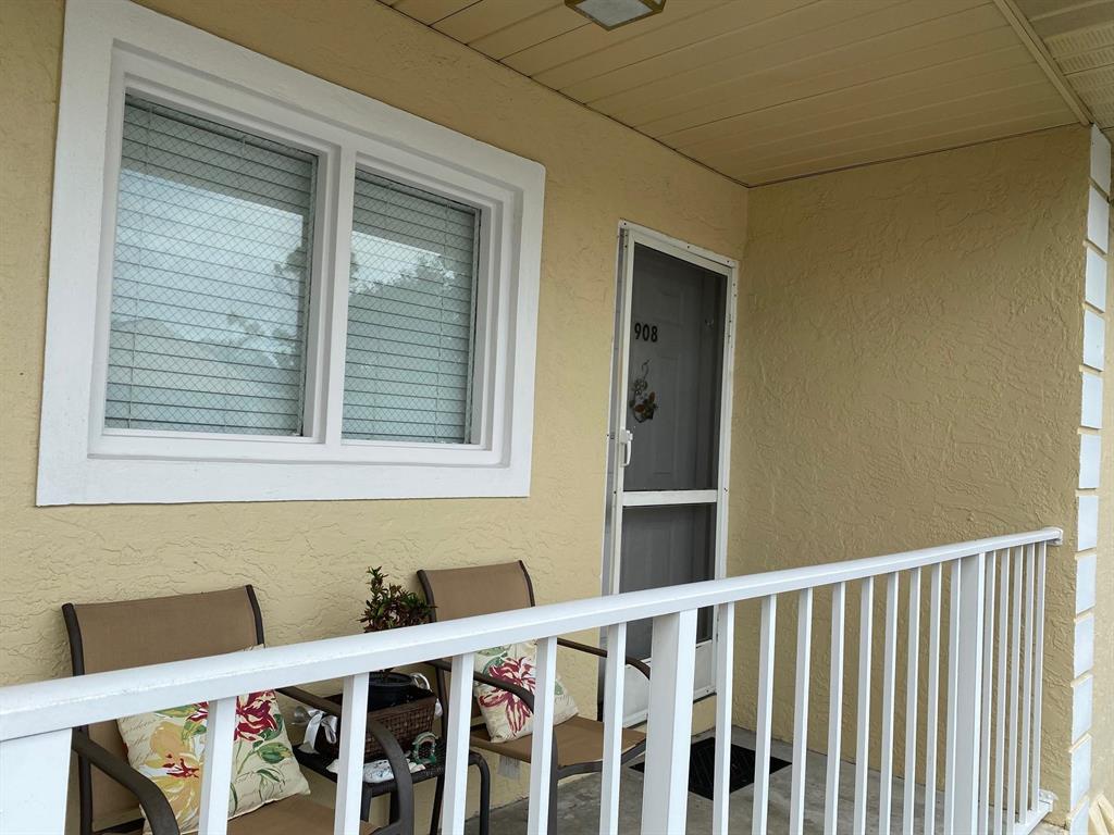 PALM BEACH TRACE CONDO - Residential