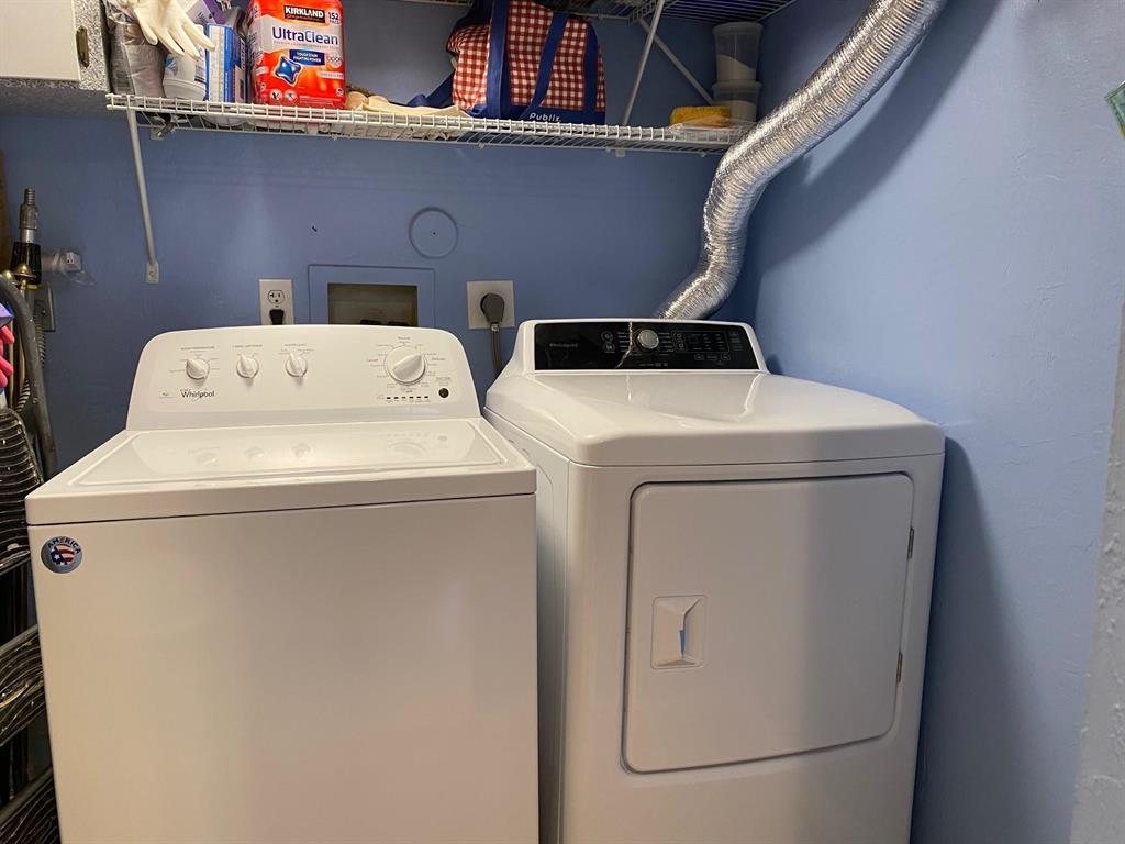 PALM BEACH TRACE CONDO - Residential