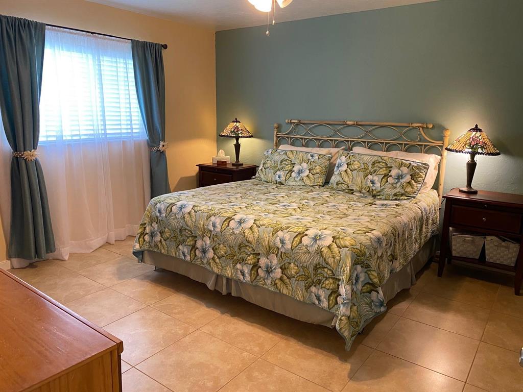 PALM BEACH TRACE CONDO - Residential