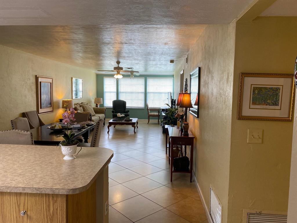 PALM BEACH TRACE CONDO - Residential