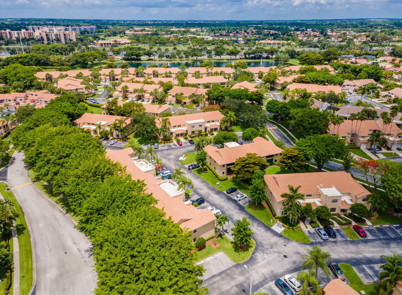 MONTEGO BAY AT BOCA POINTE CONDO - Residential