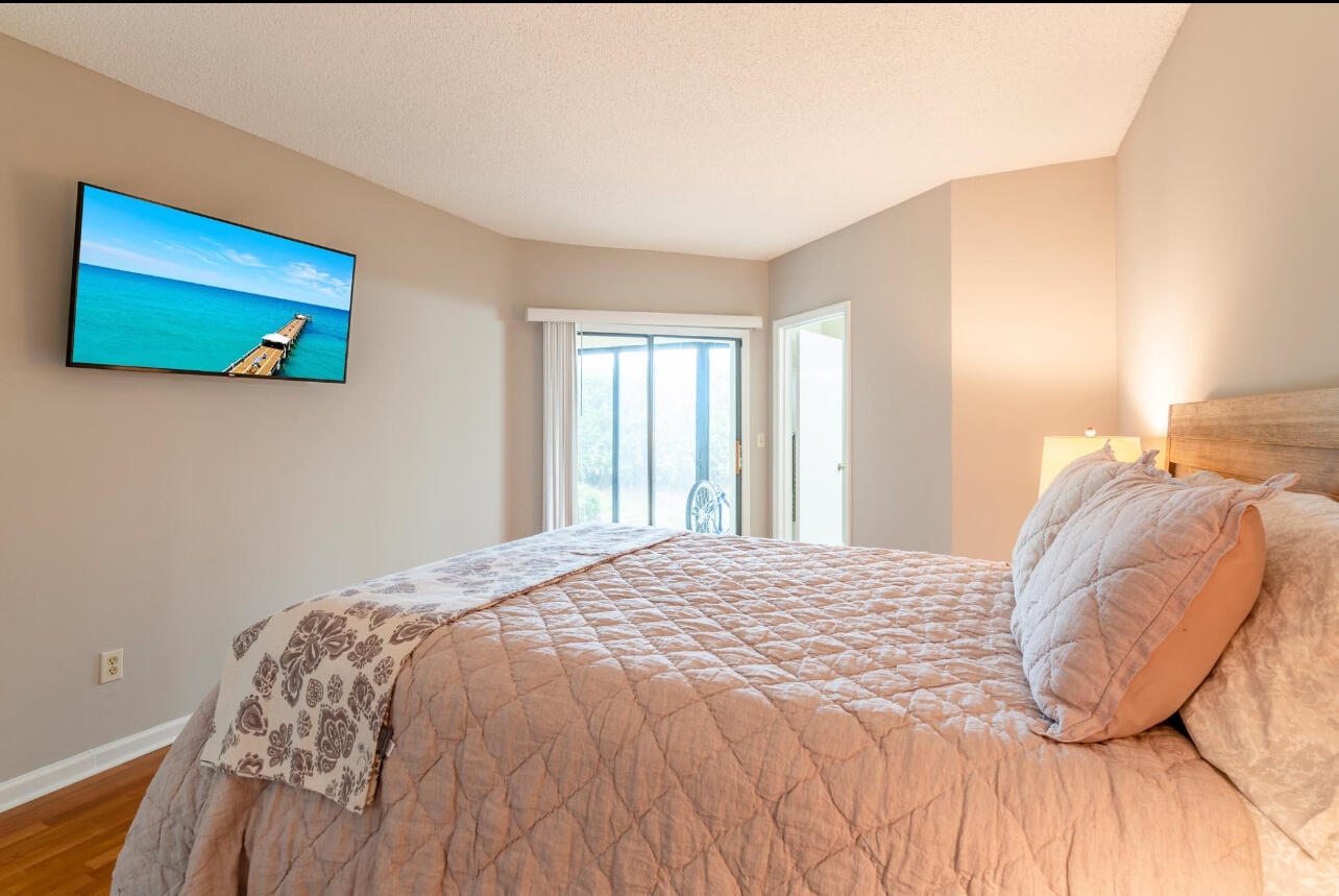 MONTEGO BAY AT BOCA POINTE CONDO - Residential