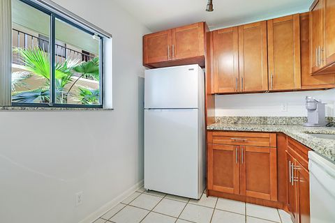 Tiny photo for 5160 Las Verdes Circle #117, Delray Beach, FL 33484 (MLS # B26021736)