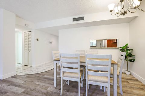 Tiny photo for 5160 Las Verdes Circle #117, Delray Beach, FL 33484 (MLS # B26021736)