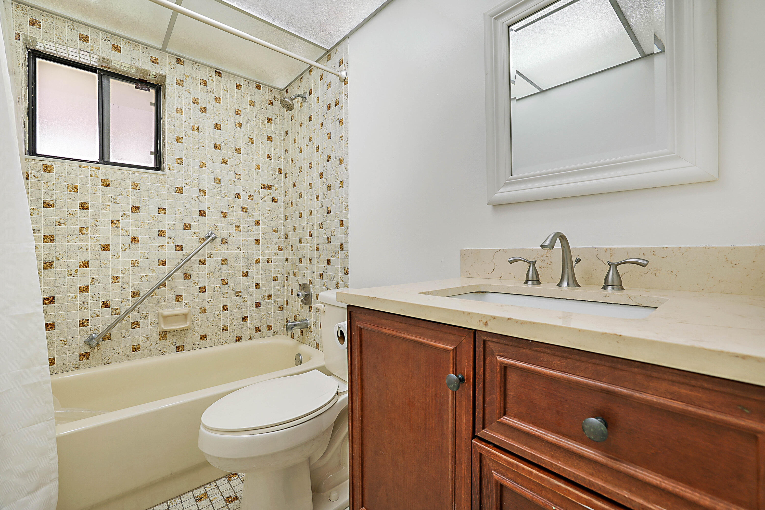 LAS VERDES - Residential