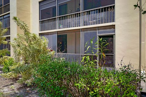 Tiny photo for 5160 Las Verdes Circle #117, Delray Beach, FL 33484 (MLS # B26021736)