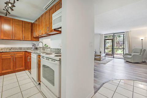 Tiny photo for 5160 Las Verdes Circle #117, Delray Beach, FL 33484 (MLS # B26021736)