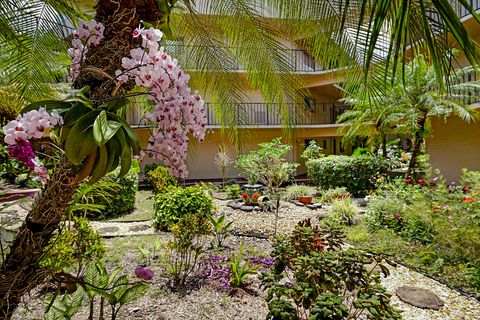 Tiny photo for 5160 Las Verdes Circle #117, Delray Beach, FL 33484 (MLS # B26021736)