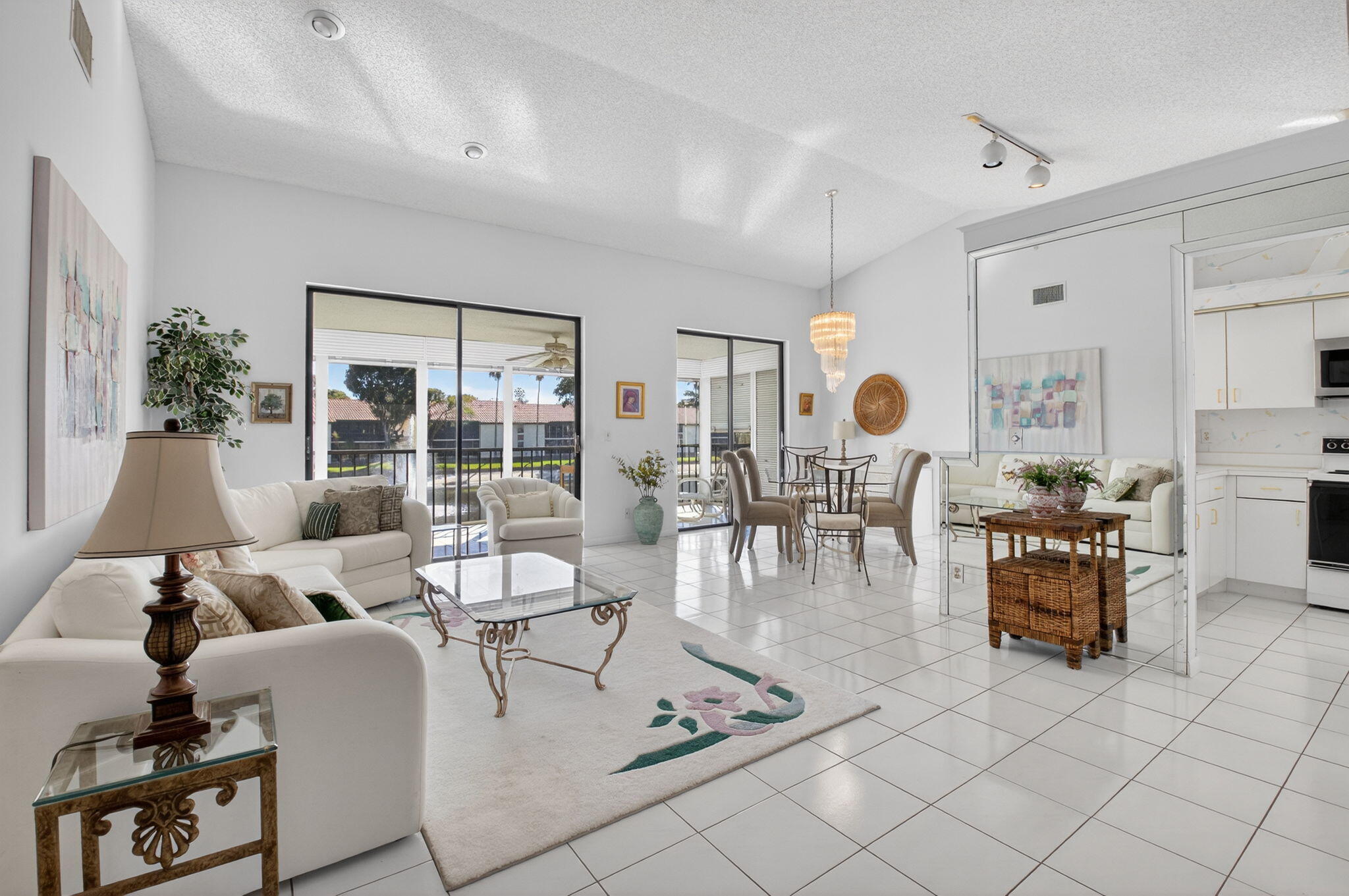 Palm Chase Lakes - Residential