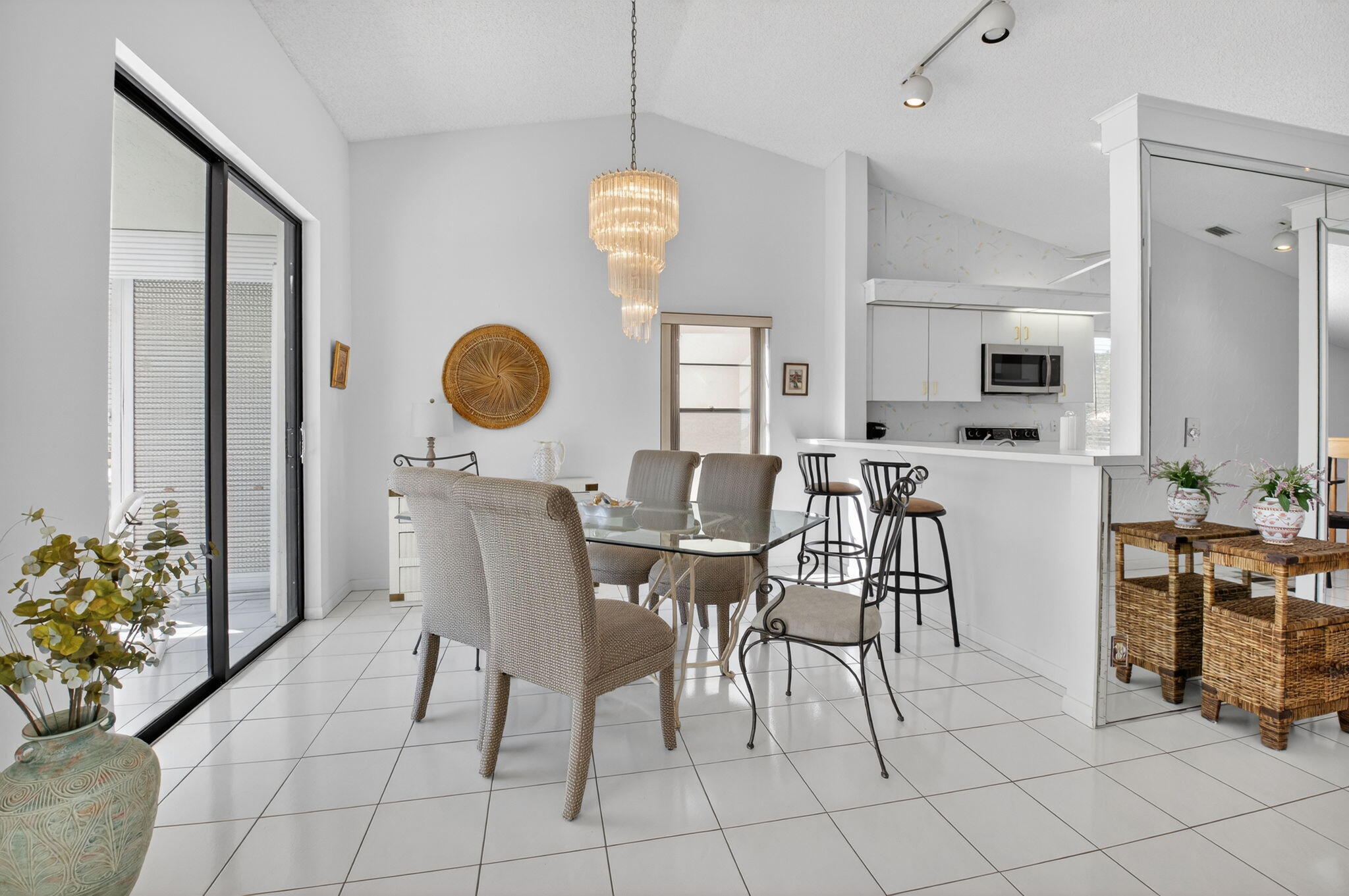 Palm Chase Lakes - Residential