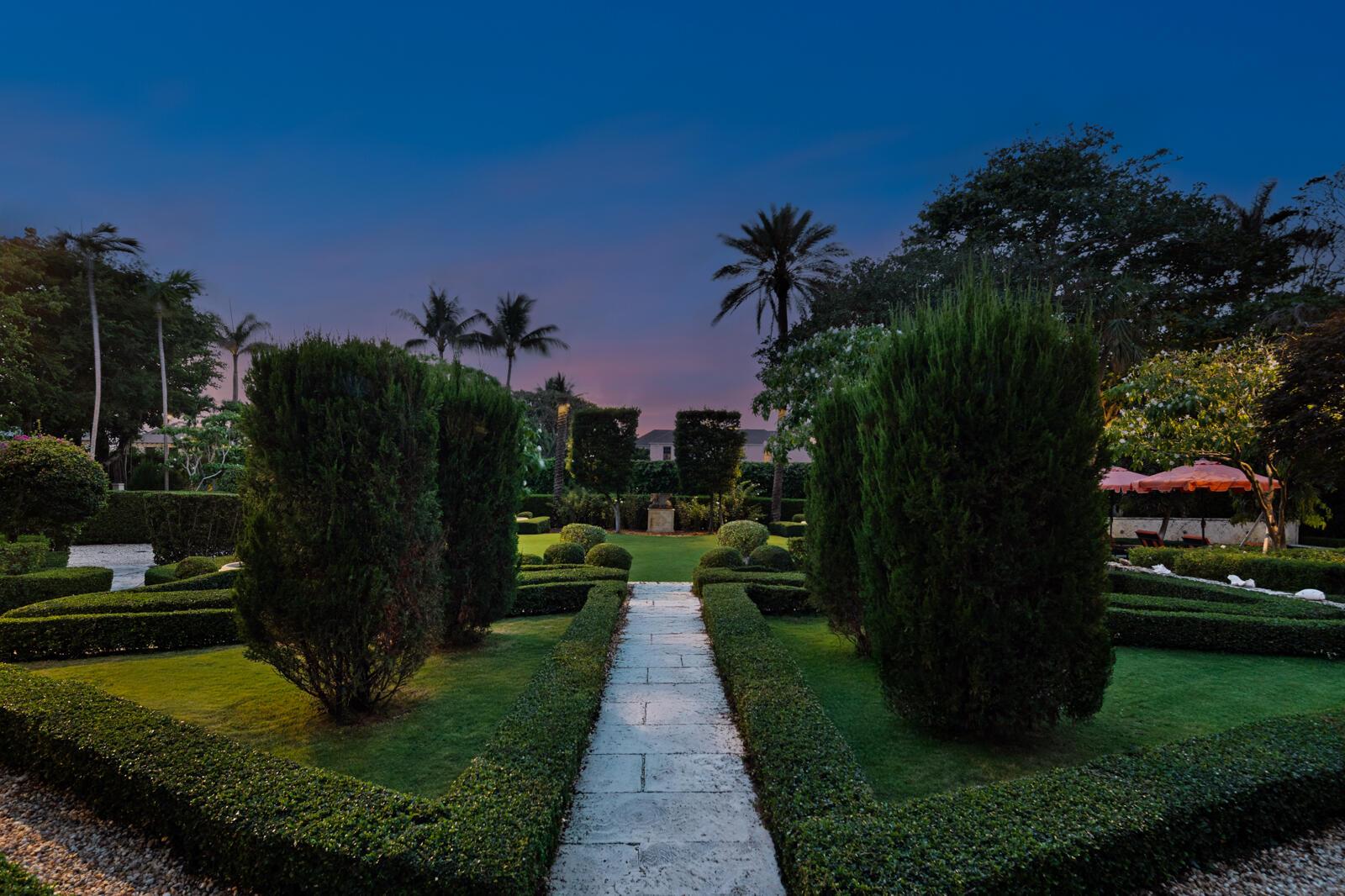 Tropical Isle - Residential