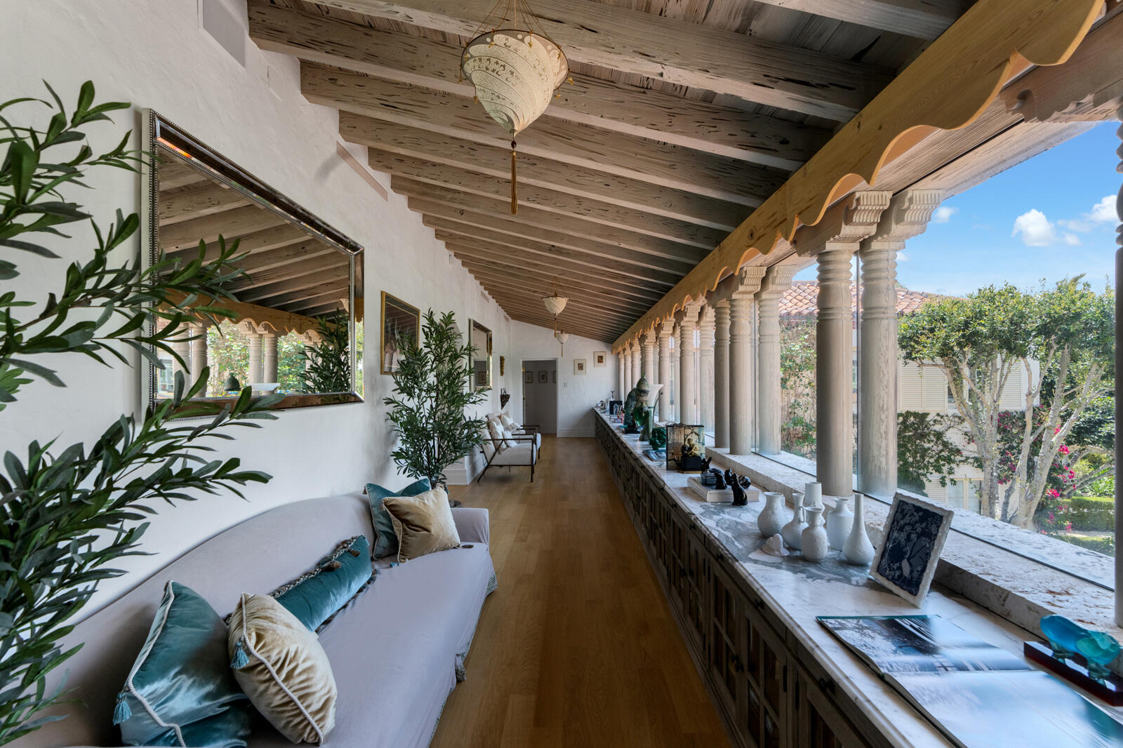 Tropical Isle - Residential